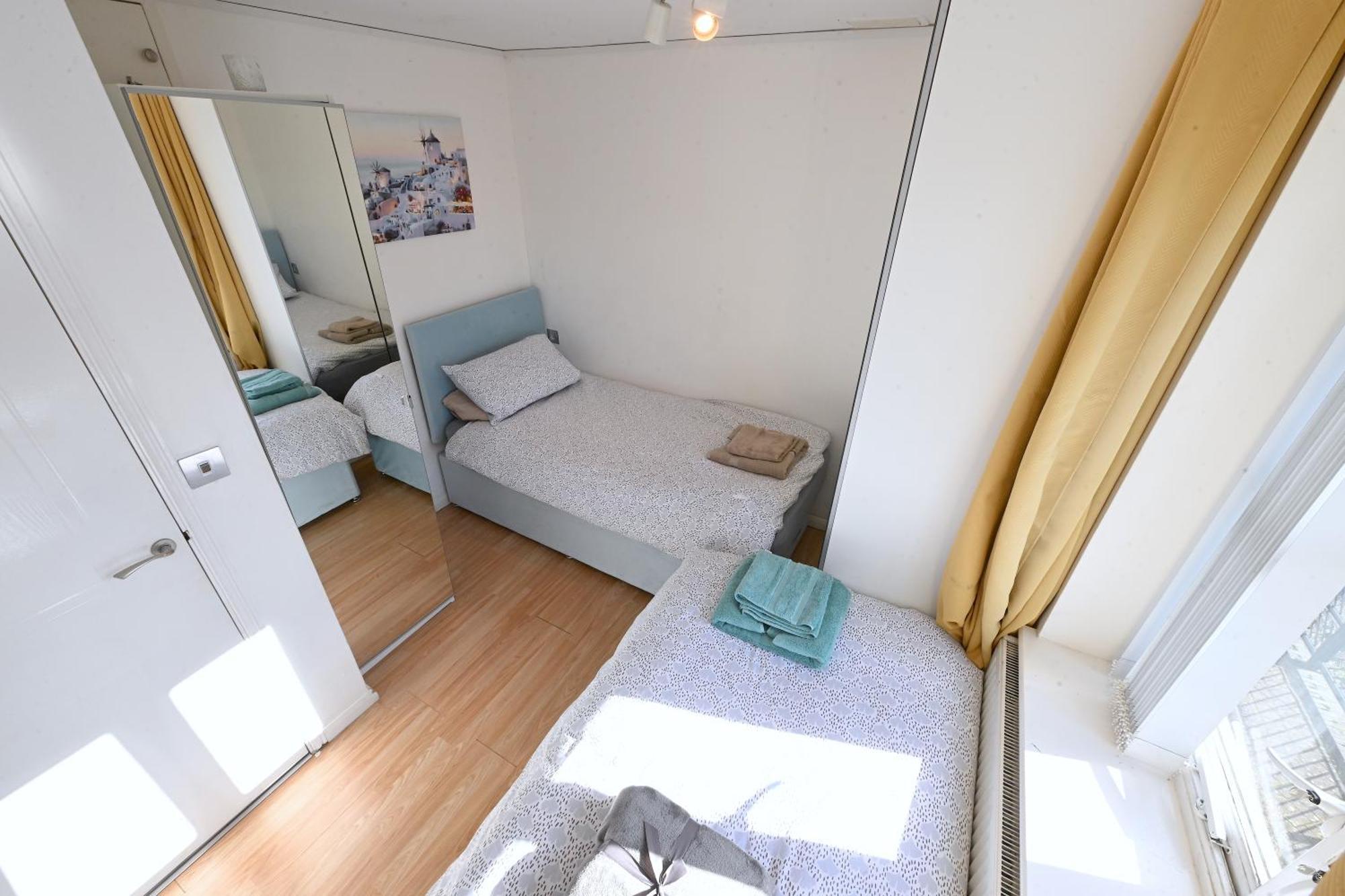 Unique 2-bedroom With River Views! Appartamento *